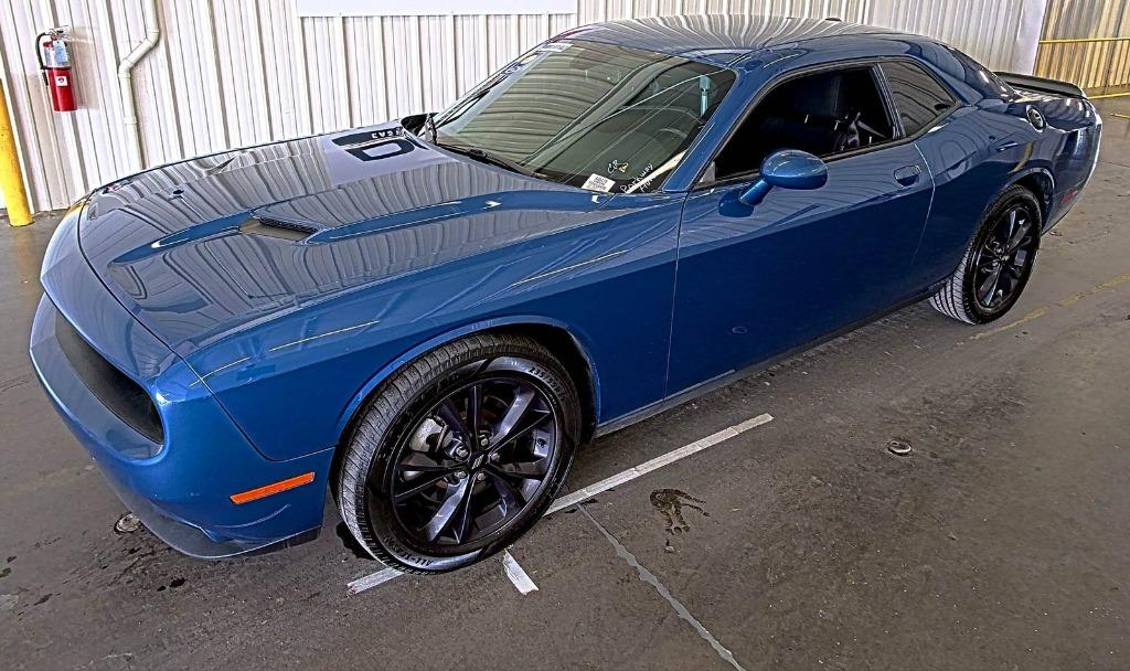 2021 Dodge Challenger SXT's photo